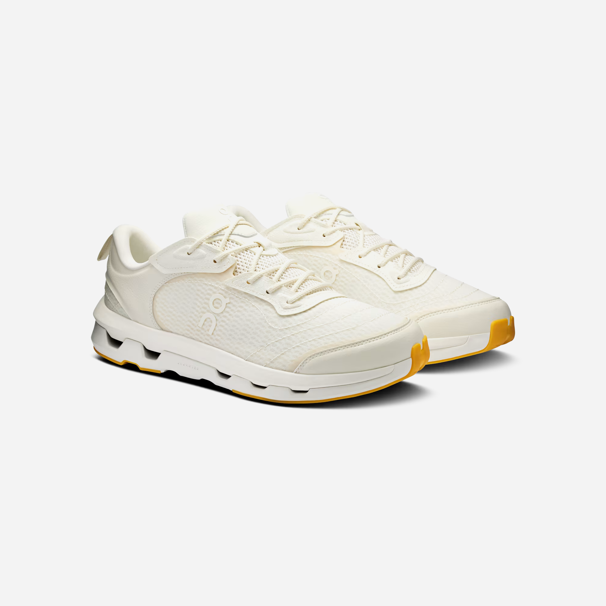 On Running Cloudzone Moon Ivory Ivory WMNS