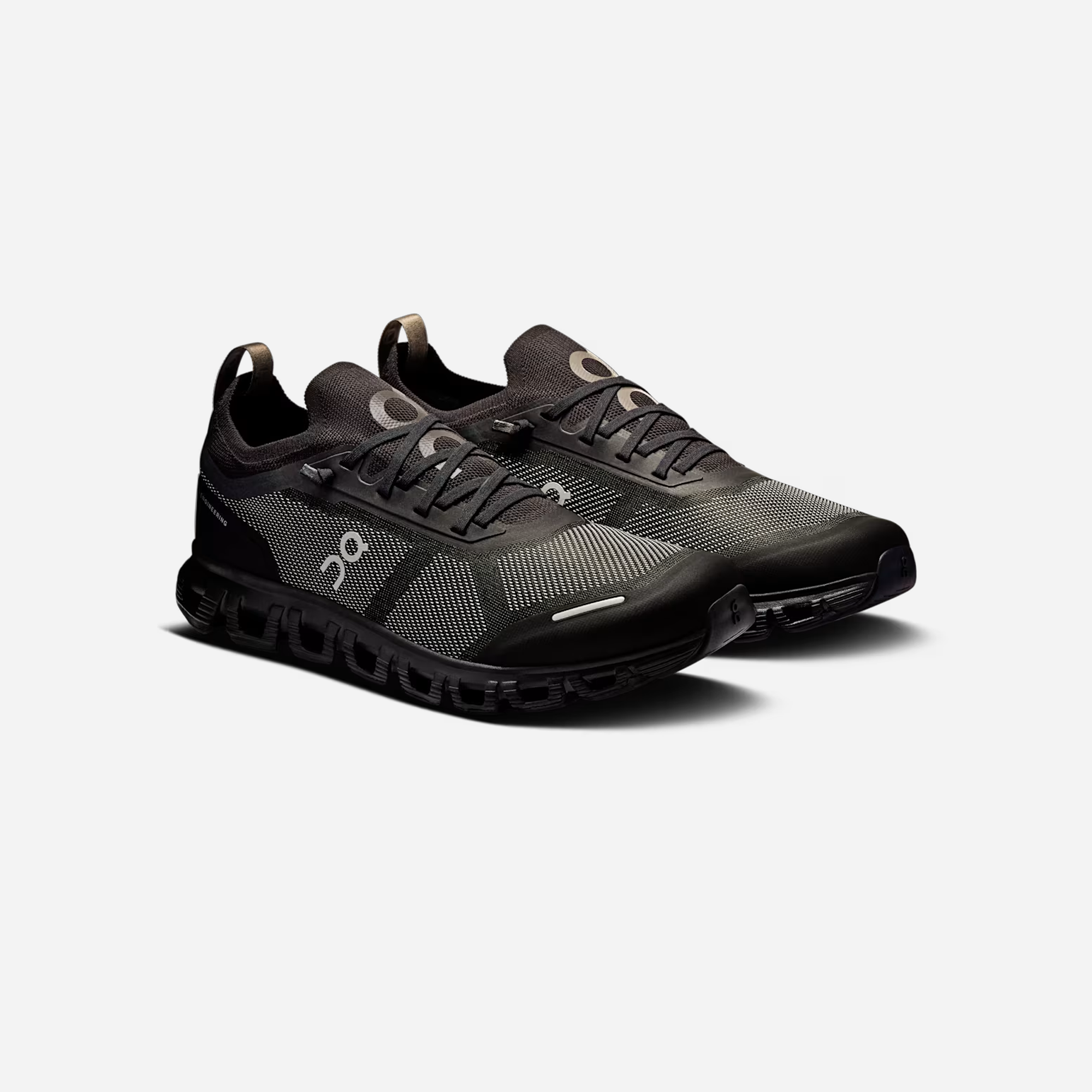 On Running Cloud 6 Versa Black Eclipse