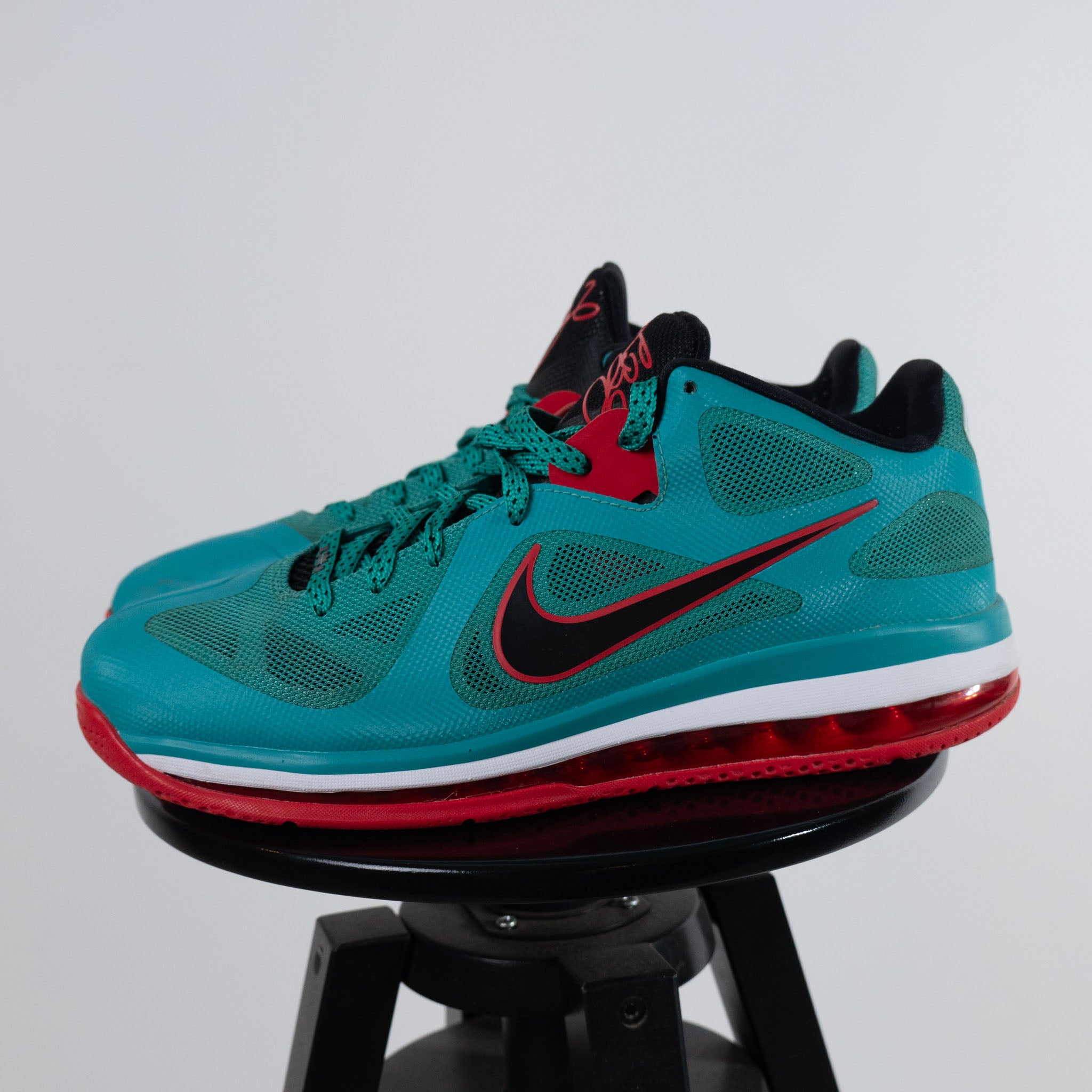 Nike Lebron 9 Low Liverpool (UK 11)