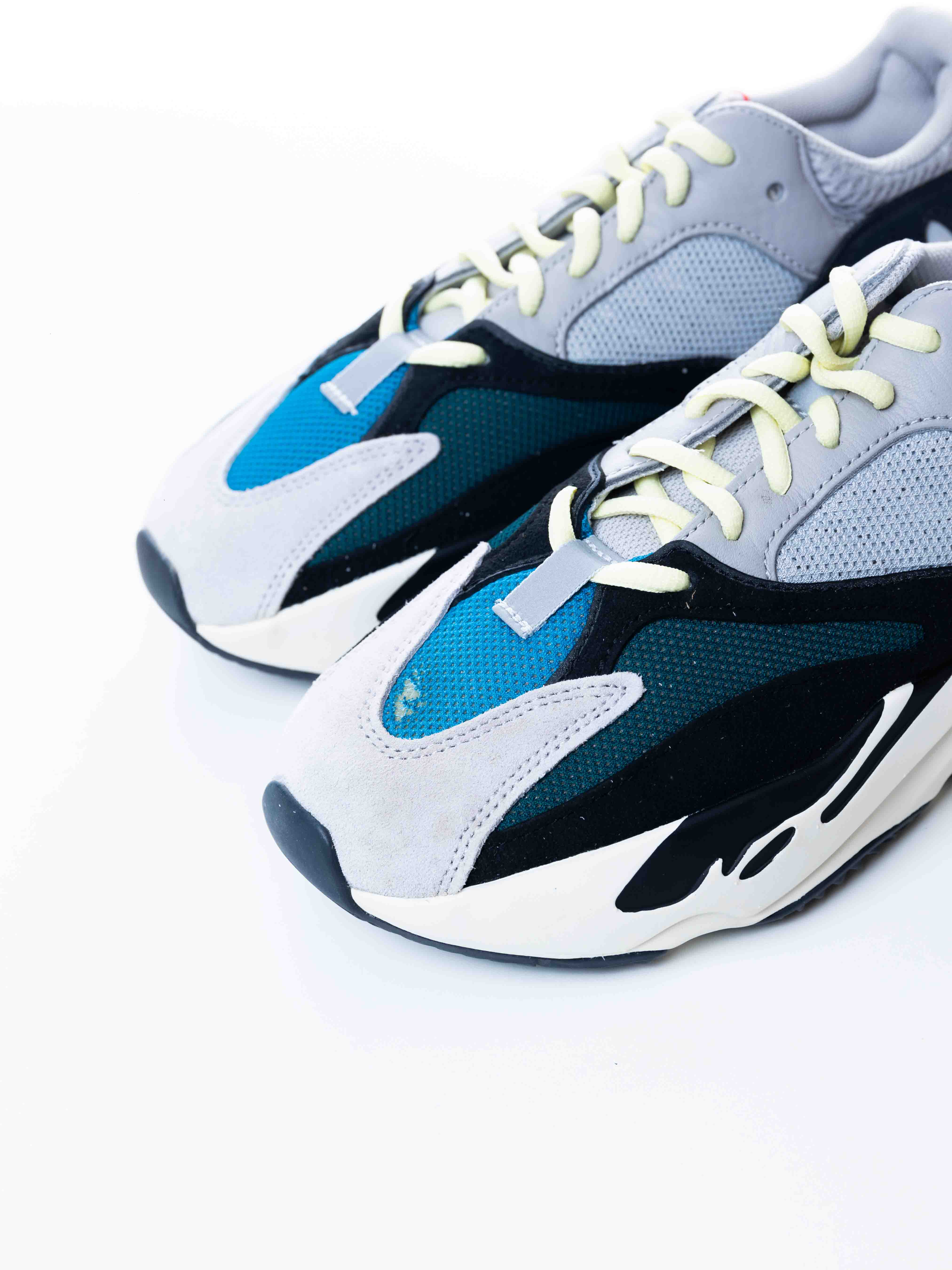 Adidas Yeezy Boost 700 Wave Runner Solid Grey (UK 6.5)