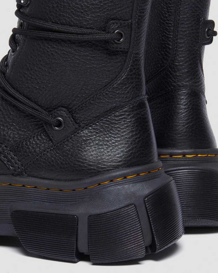 DMXL 8-eye leather boots — Black