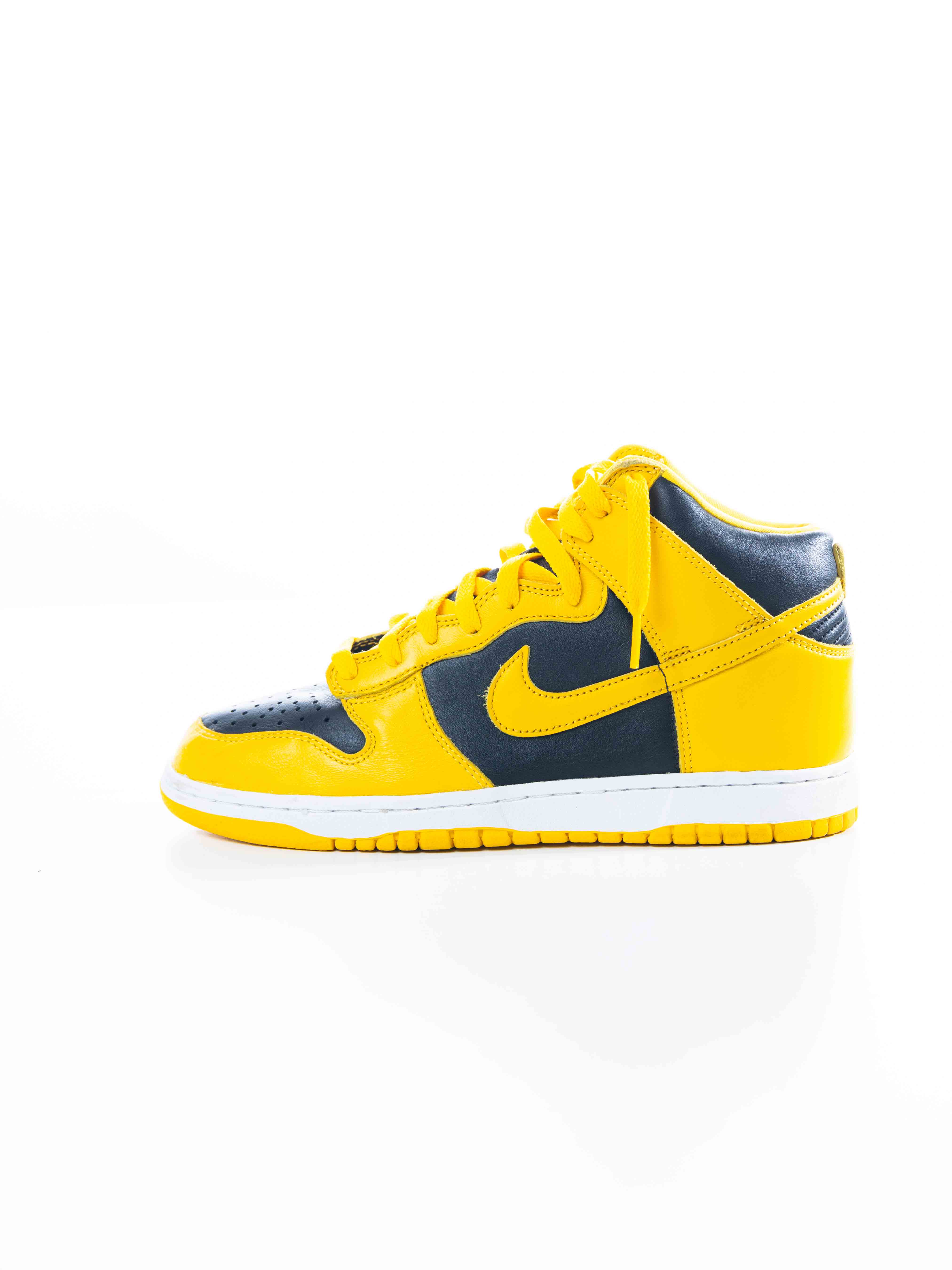 Nike Dunk High Black Varsity Maize (UK 6.5)