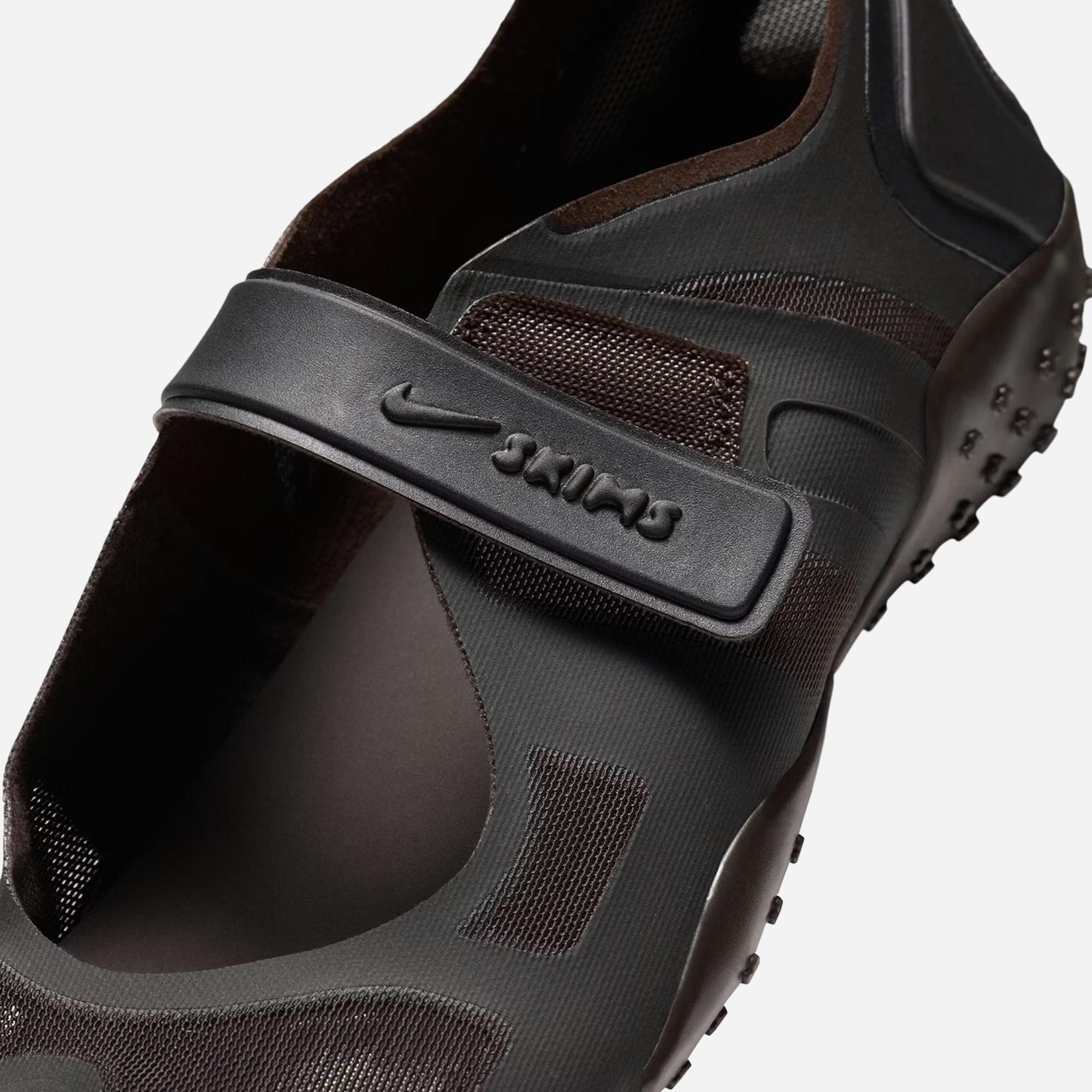 Nike X Skims Rift Mesh Footwear Velvet Brown
