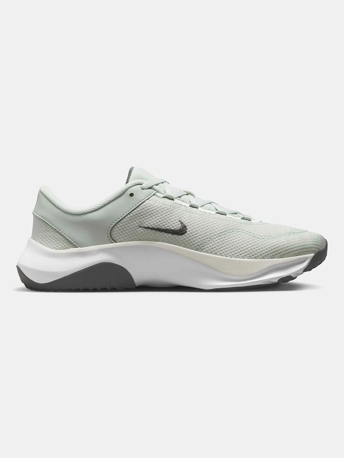 Nike Legend Essential 3 Next Nature Men Workout Shoes
