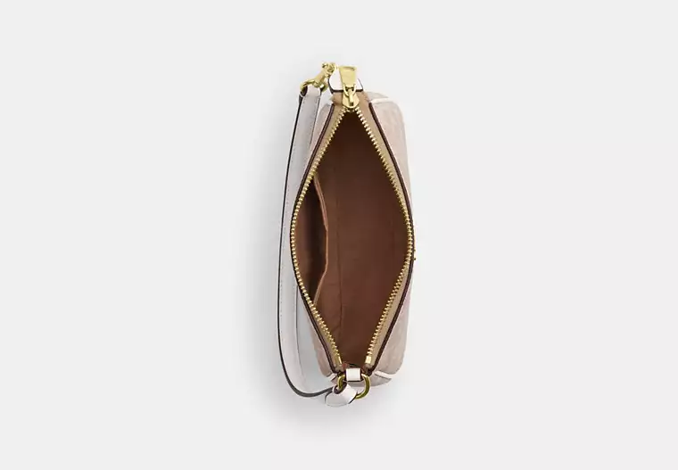 Nolita 19 In Signature Canvas Signature Canvas/Gold/Sand/Chalk