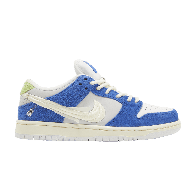 Nike Fly Streetwear X Dunk Low Pro SB Gardenia Price in India