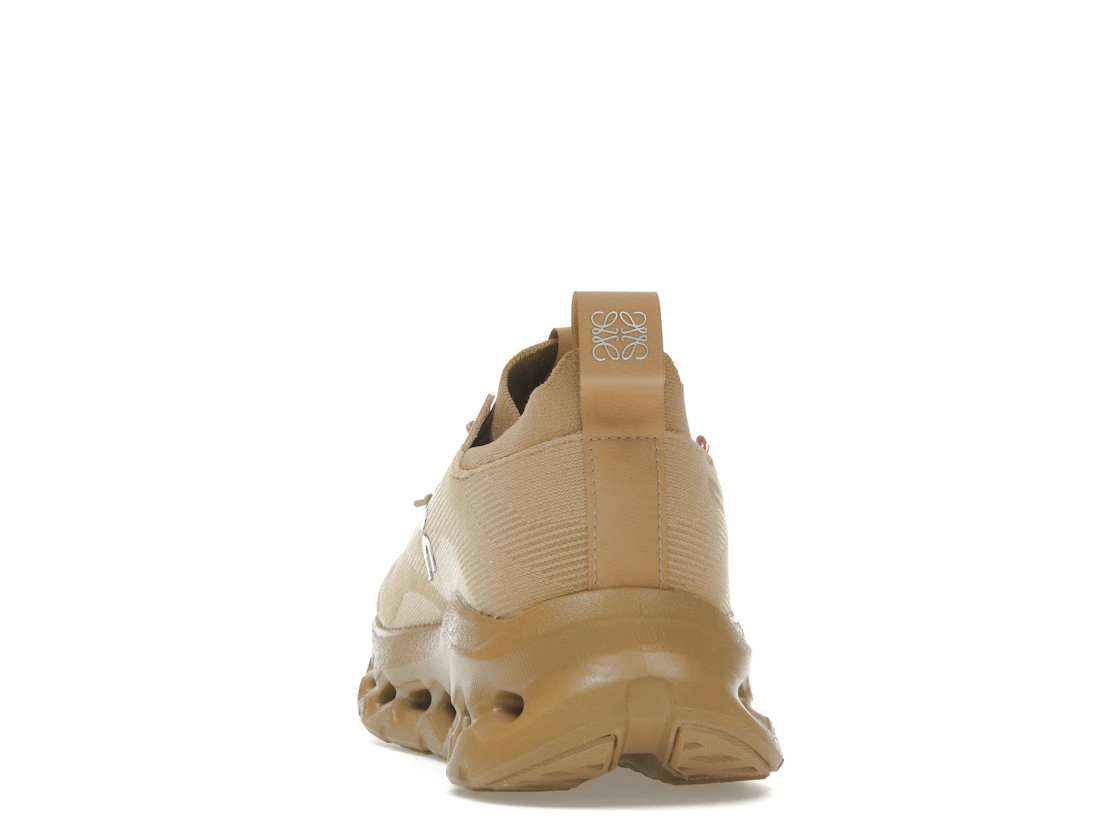 On Wmns Running Cloudtilt LOEWE Dark Sand