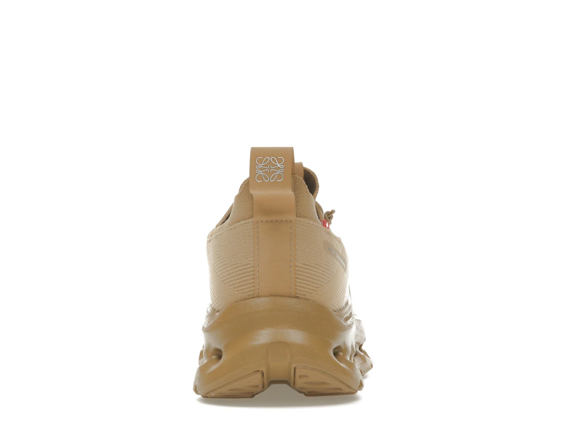 On Wmns Running Cloudtilt LOEWE Dark Sand