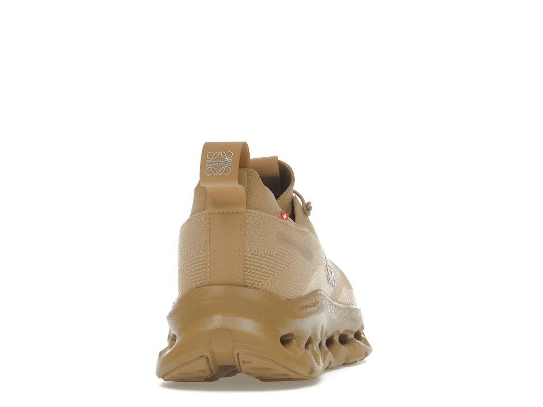On Wmns Running Cloudtilt LOEWE Dark Sand