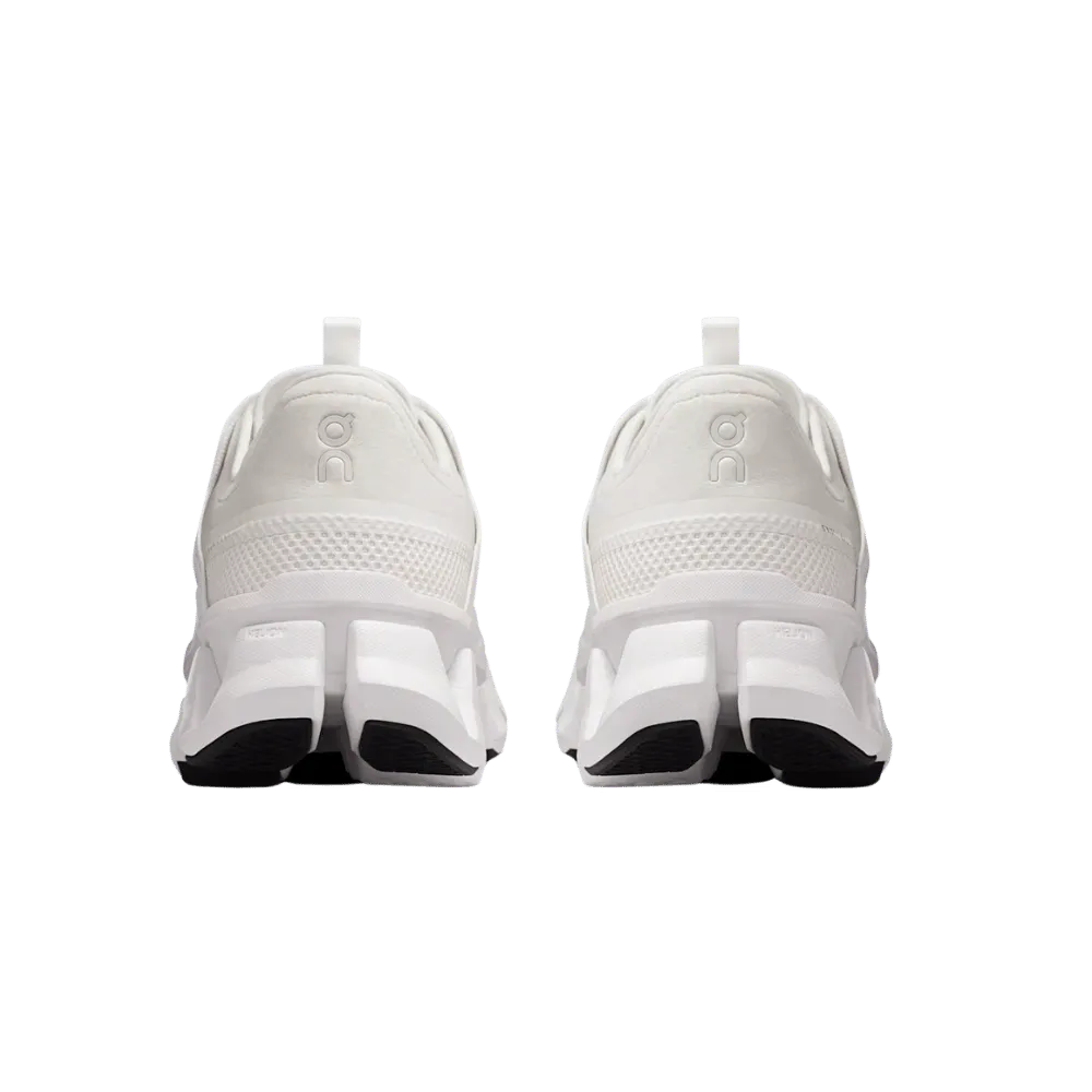 On Running Cloudswift Amp White