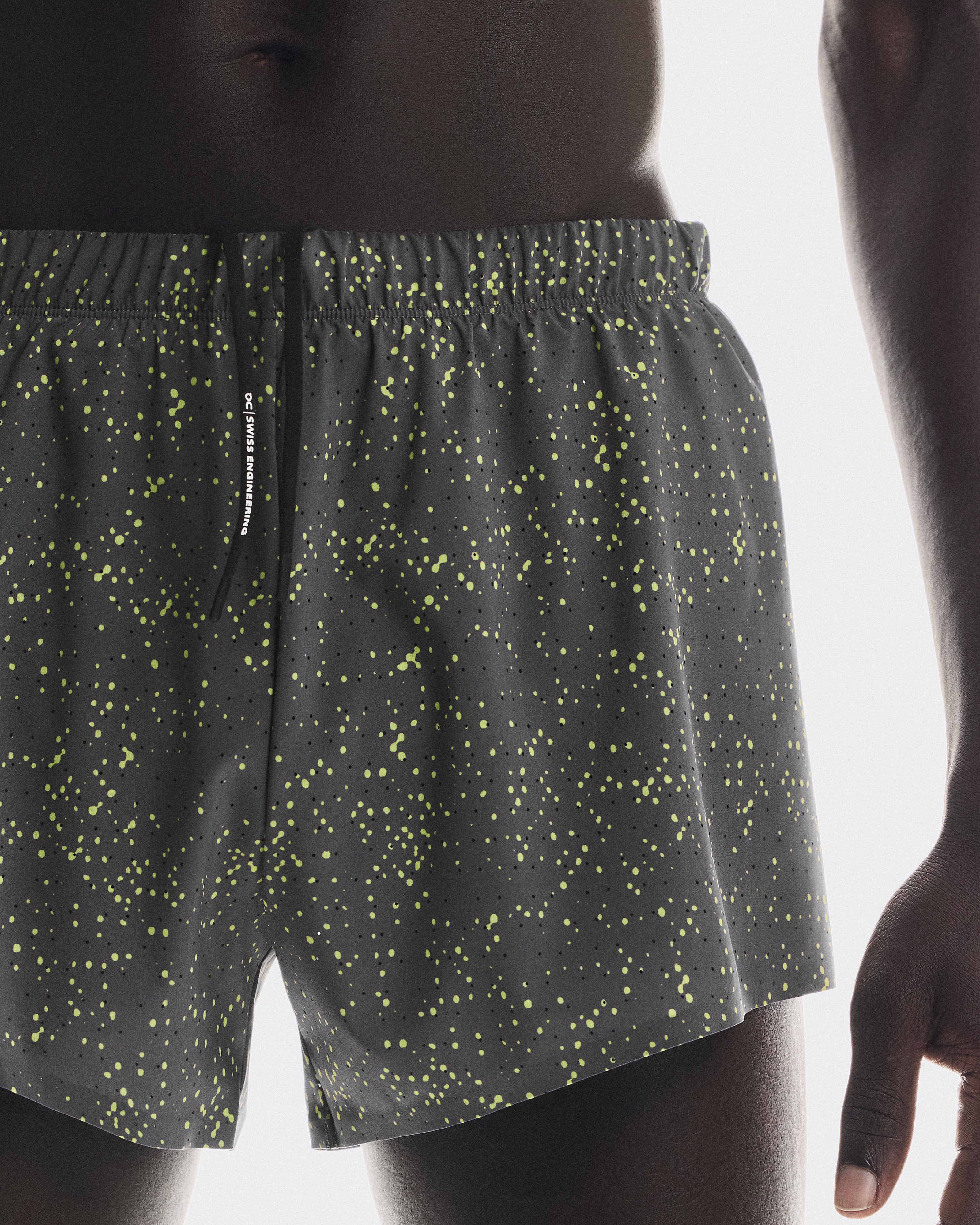 On Race Shorts Iron